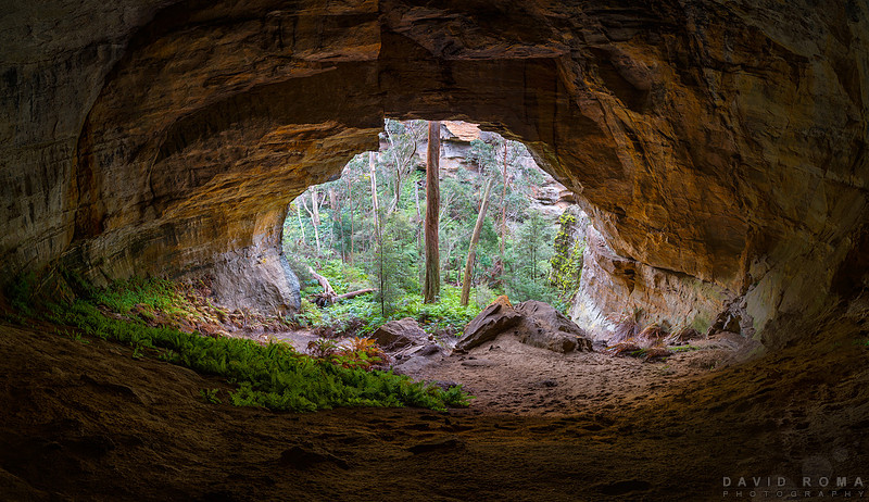 Centered - Cathedral Cave, Gardens of stone