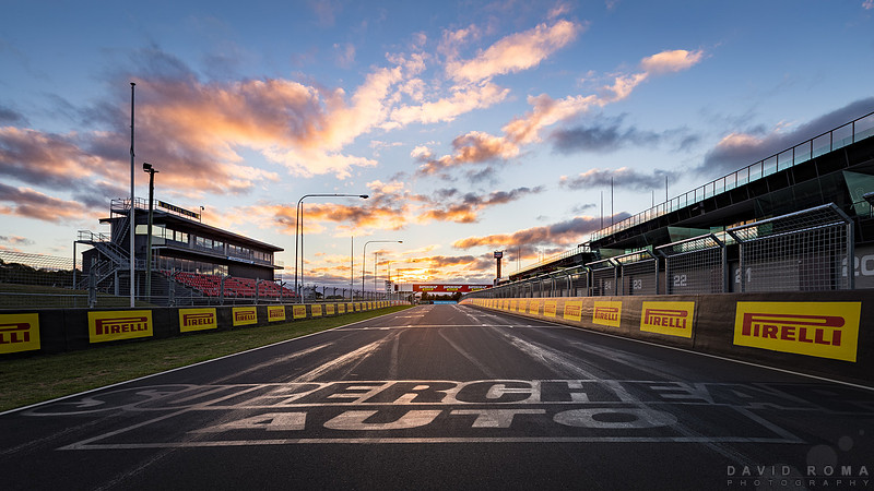 Pit Straight Starter